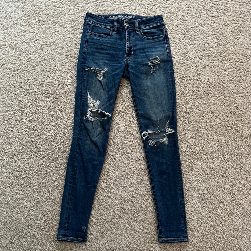 Dark wash ripped American Eagle jeans Size 2